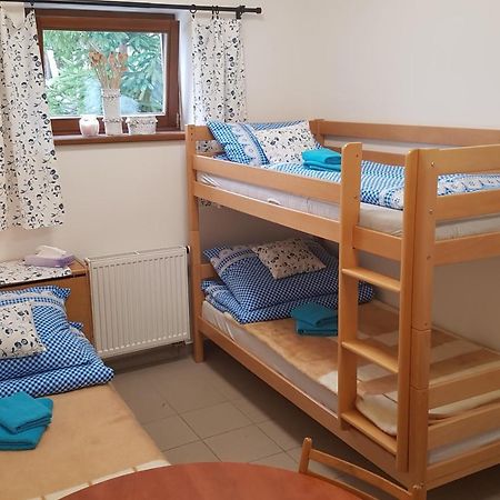 Na Samote U Lesa -Rasovna Apartment Msecke Zehrovice Ngoại thất bức ảnh